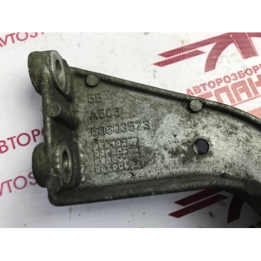 Кронштейн генератора Fiat Doblo 1.9JTD 2006- 60603573